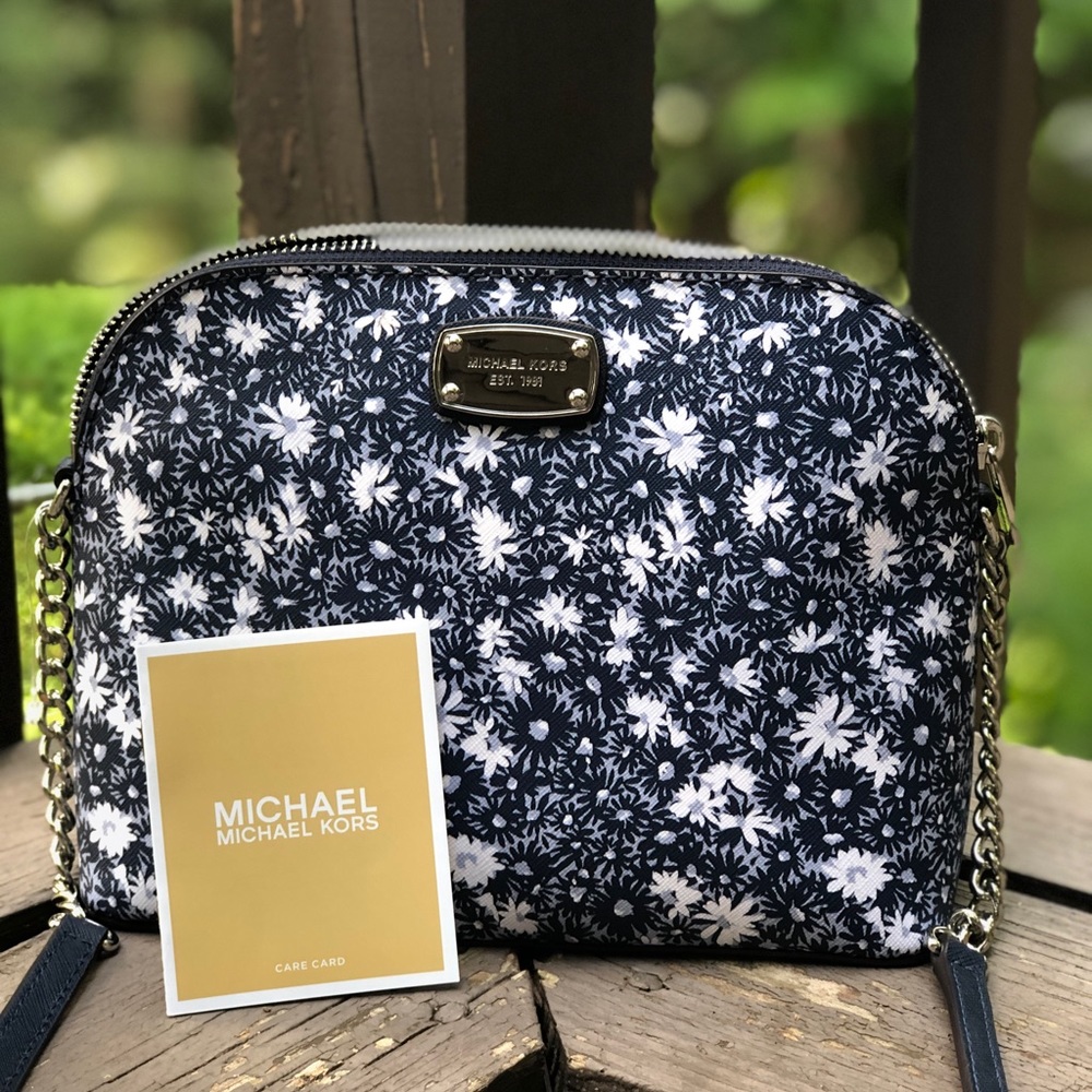 Micheal Kors crossbody